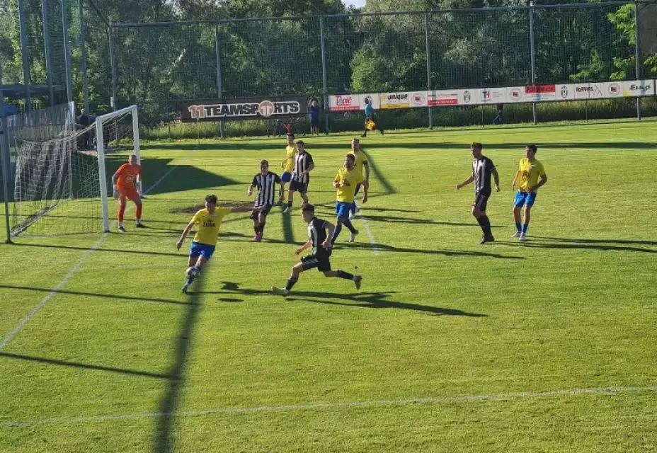 SFK ELKO Holešov A : FK Kozlovice 0:2 (0:0)