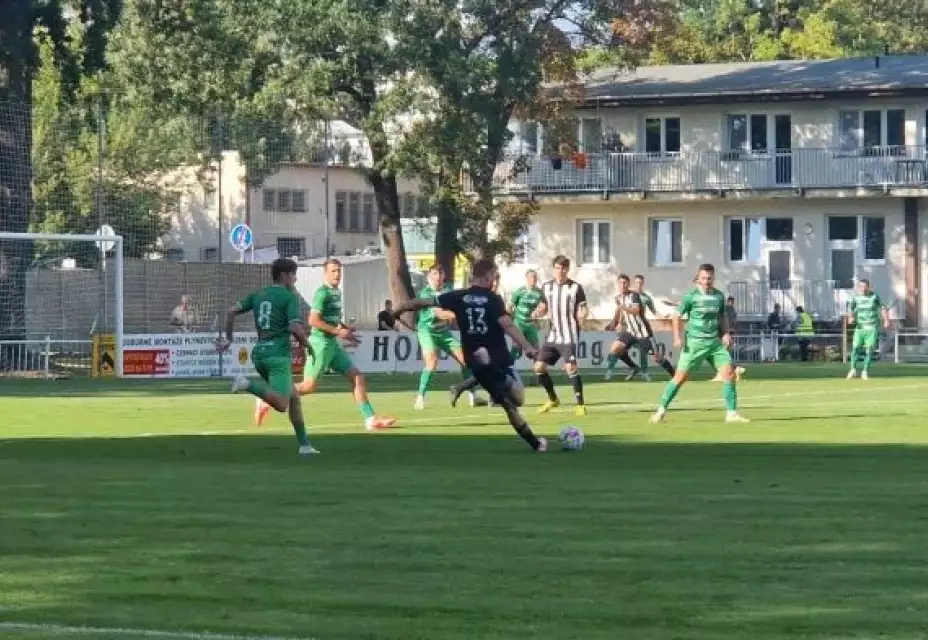 TJ Slovan Bzenec : SFK ELKO Holešov A 2:3 (0:0)