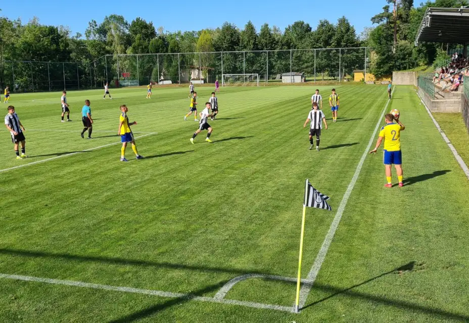SFK ELKO Holešov A : SK Baťov 1930