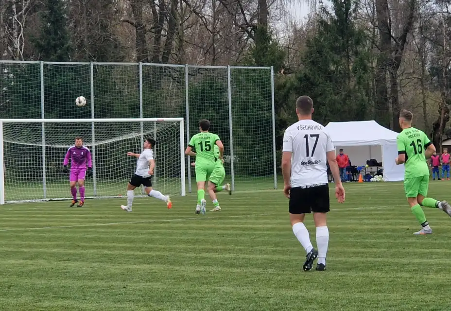 Tatran Všechovice : SFK ELKO Holešov A