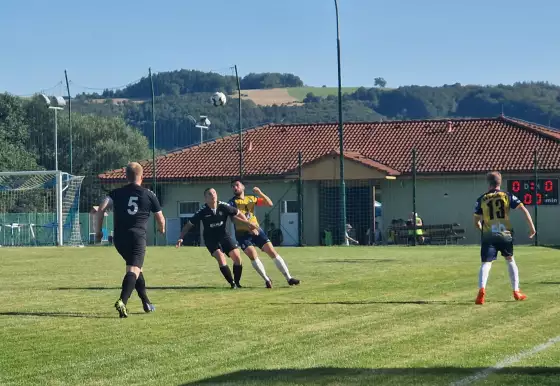 SK Březnice : SFK ELKO Holešov B