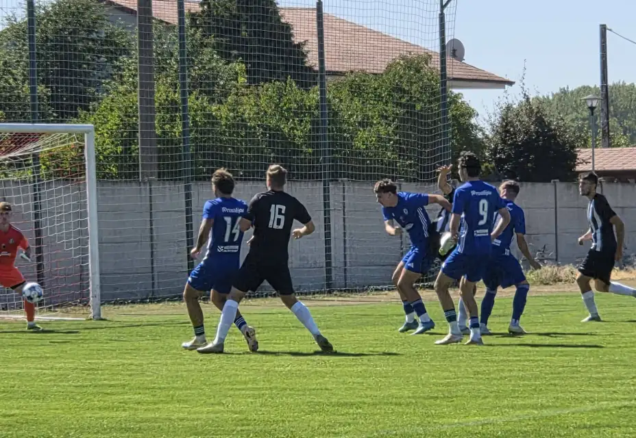 1. SK Prostějov : SFK ELKO Holešov A 2:2 (2:2)