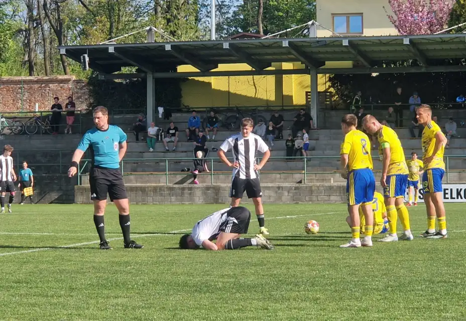 SFK ELKO Holešov A : FK Kozlovice 1:1 (1:0)