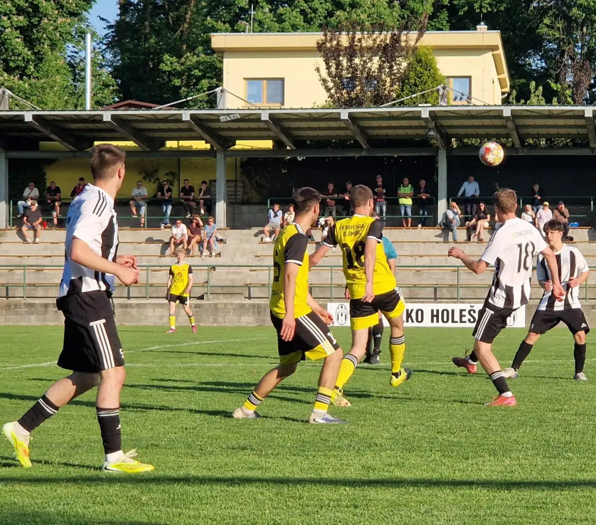 SFK ELKO Holešov A : FK Nové Sady 4:0 (2:0)