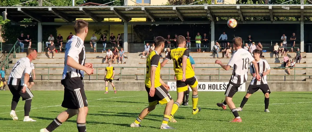 SFK ELKO Holešov A : FK Nové Sady 4:0 (2:0)