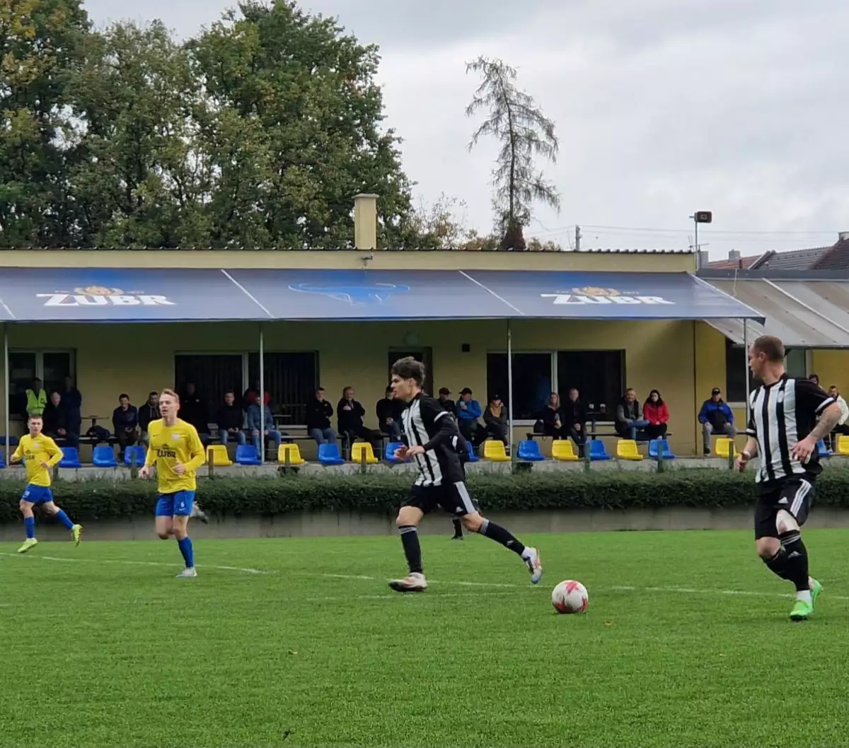 FK Kozlovice : SFK ELKO Holešov A 6:2 (3:1)