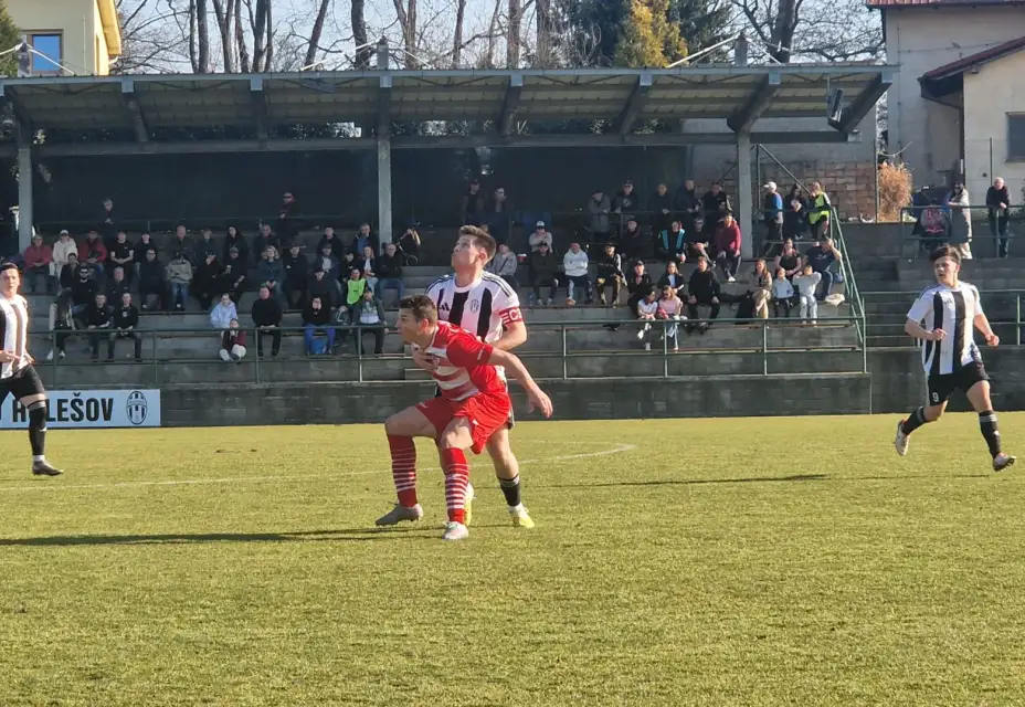 SFK ELKO Holešov A : FC Brumov 1:3 (0:0)