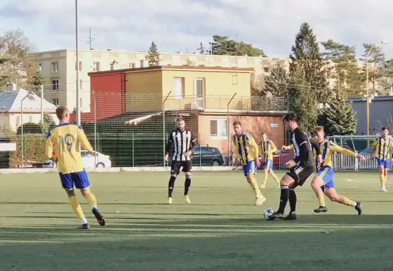 SFK ELKO Holešov A : SK Baťov 1930