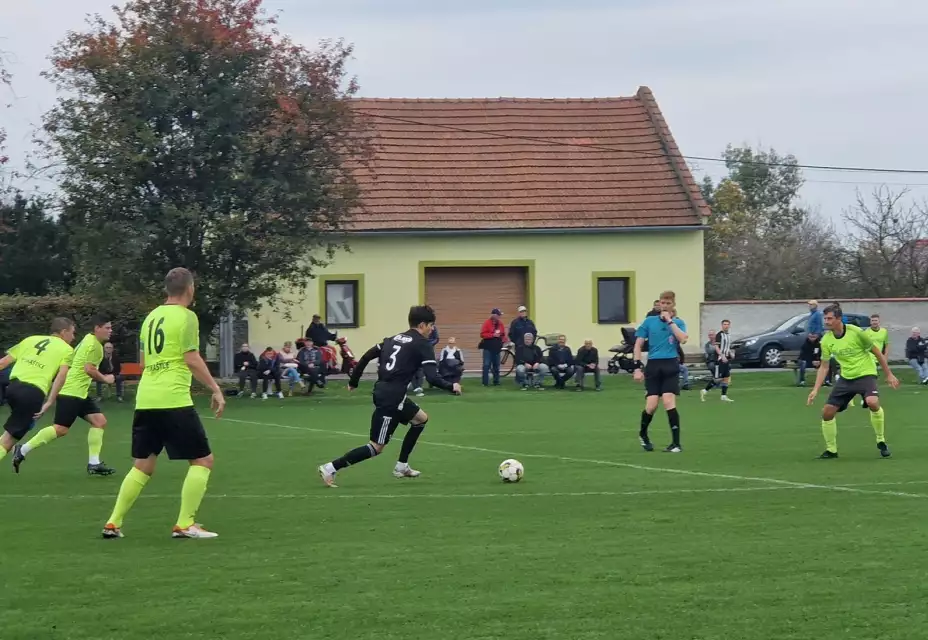 TJ Skaštice : SFK ELKO Holešov A