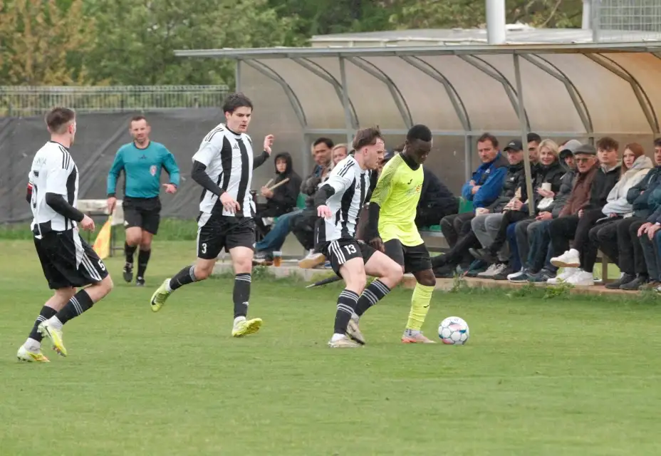 TJ Skaštice : SFK ELKO Holešov A 2:3 (2:1)