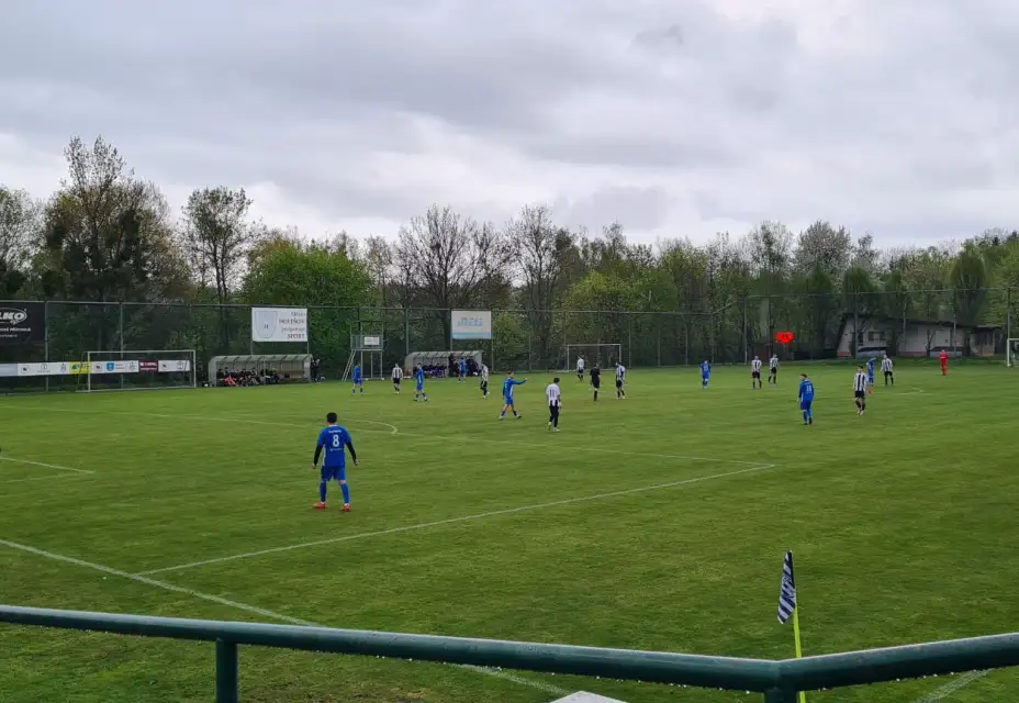 SFK ELKO Holešov A : FK Šumperk
