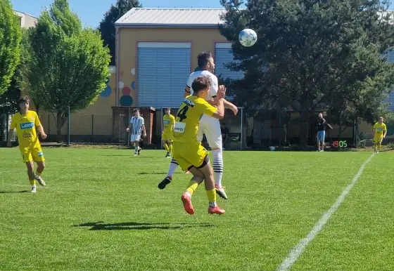 SFK ELKO Holešov B : FC Strání