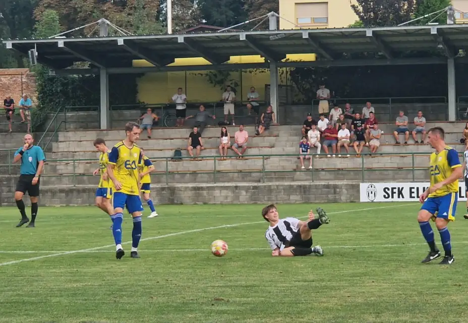 SFK ELKO Holešov A : FK Šternberk