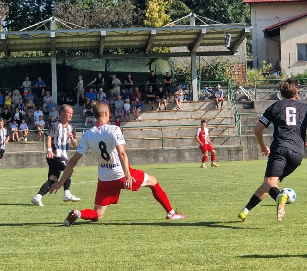 SFK ELKO Holešov A : SK HS Kroměříž B 3:0 (2:0)