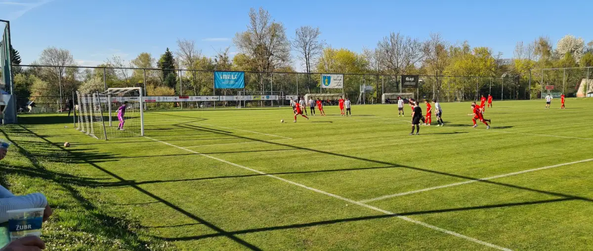 SFK ELKO Holešov A : TJ Sokol Lanžhot 0:3 (0:1)