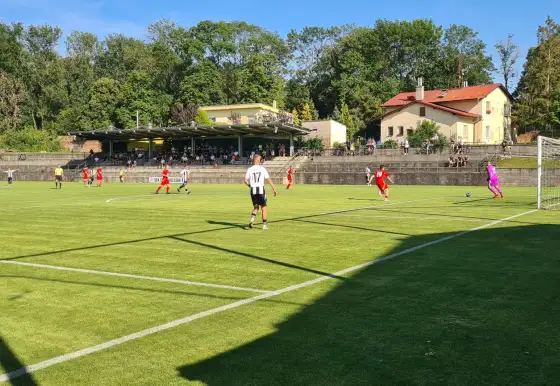 SFK ELKO Holešov A : FC TVD Slavičín