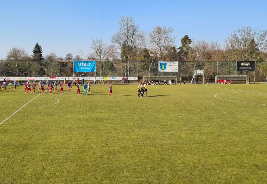 SFK ELKO Holešov A : FC Brumov
