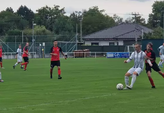 SFK ELKO Holešov B : FK Příluky