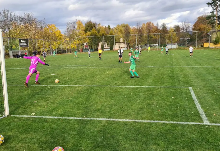 SFK ELKO Holešov A : TJ Slovan Bzenec 2:4 (1:1)